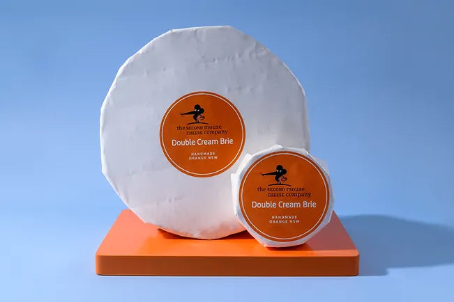 Double Cream Brie (1kg)