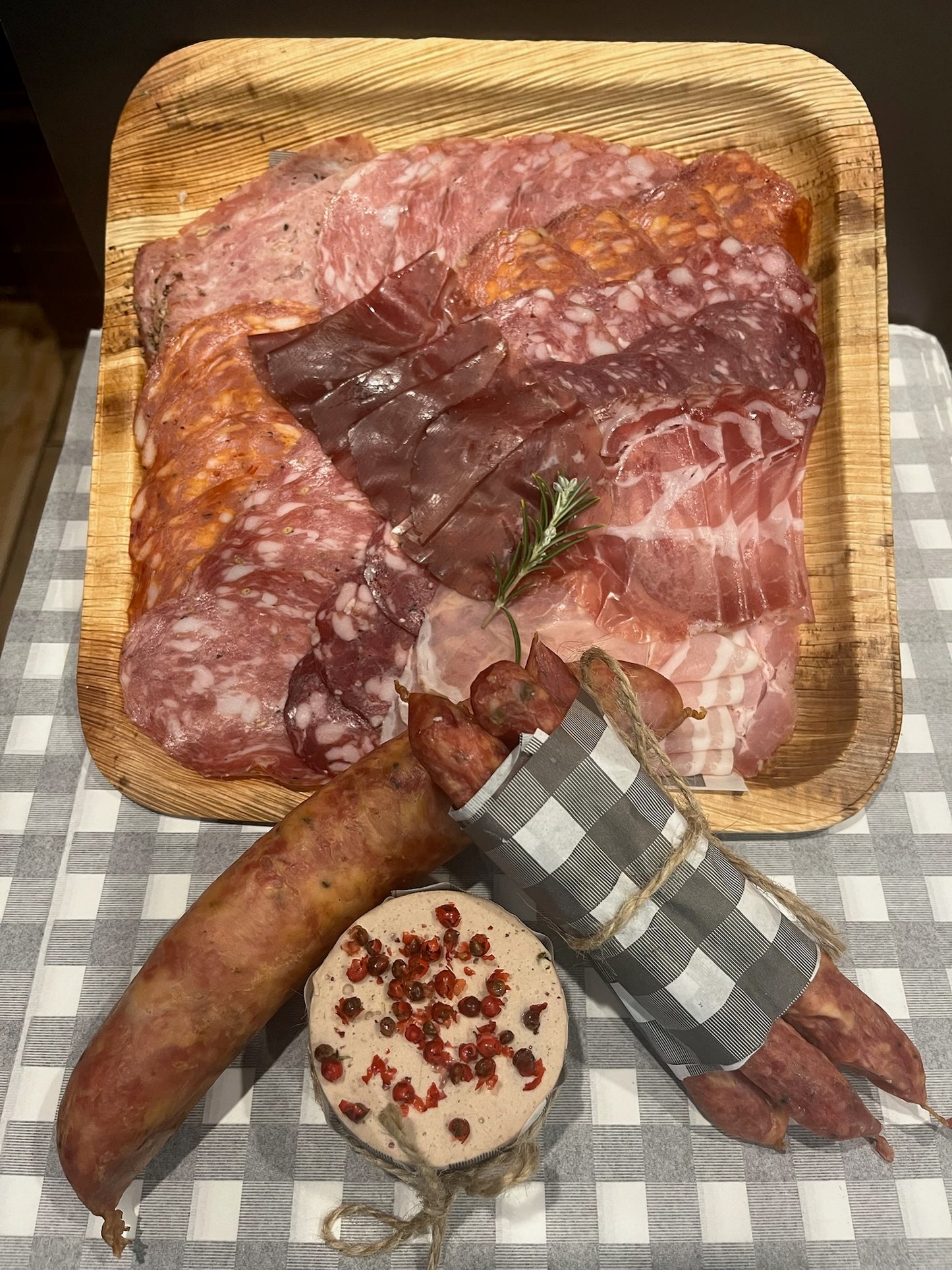 Cured Entertaining Pack